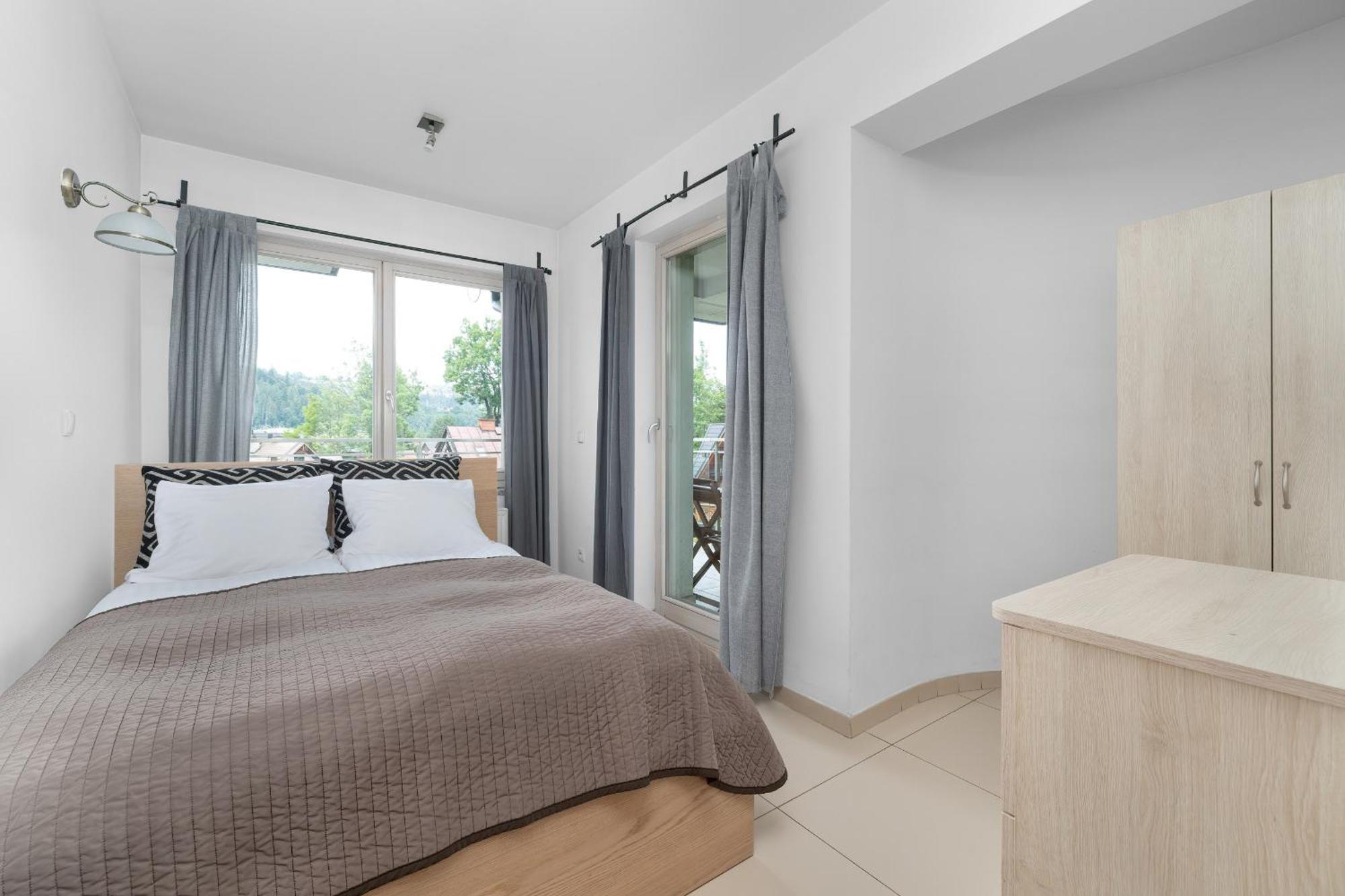 Przestronne Apartamenty W Zakopanem Z Trzema Sypialniami I Parkingiem By Noclegi Renters Экстерьер фото